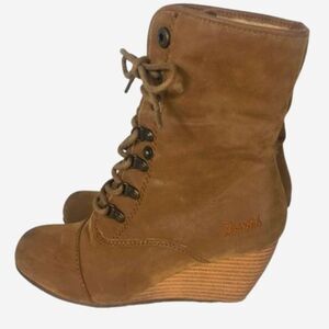 Blowfish Boots Womens SZ 6 Buster Wedge Heels Lace Up Mid Calf Faux Fur Lining